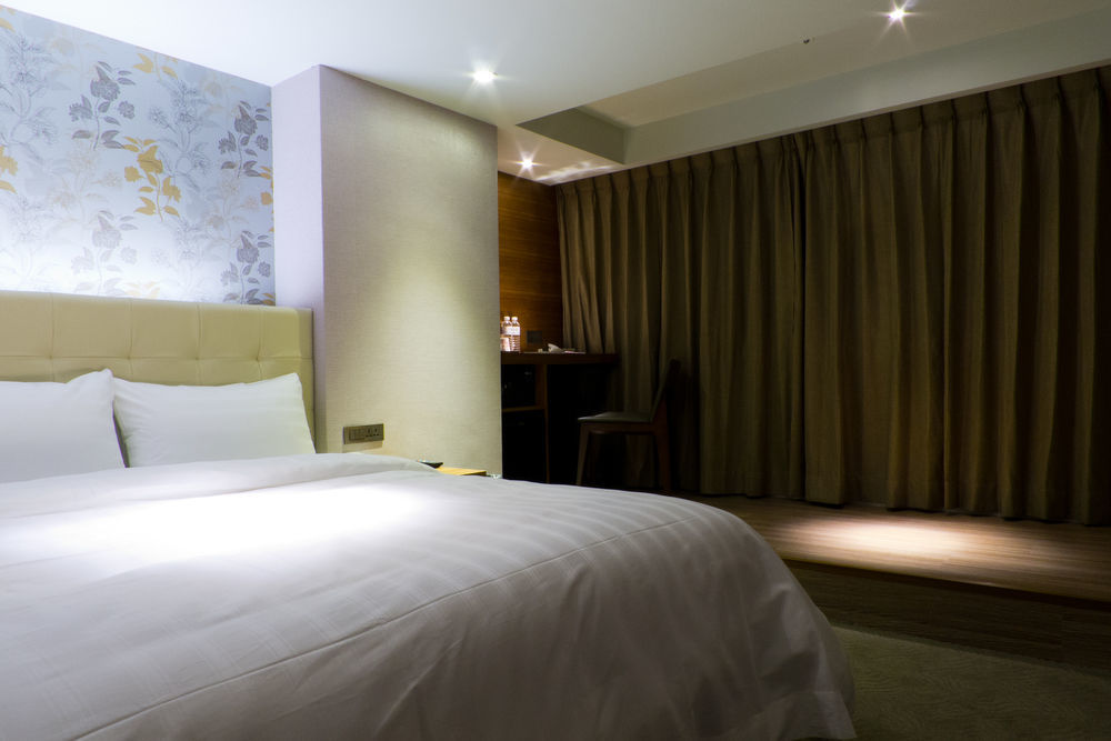 Urtrip Hotel Taipei Exterior photo