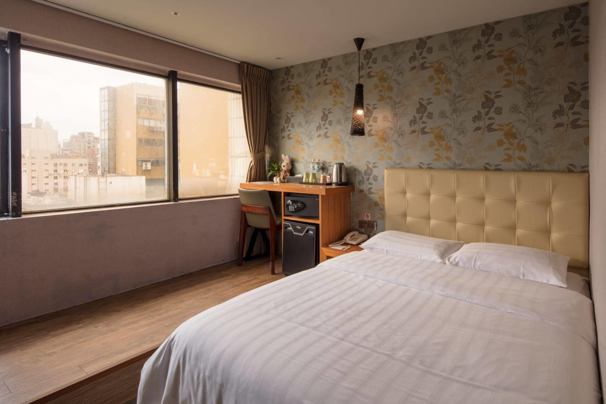 Urtrip Hotel Taipei Exterior photo
